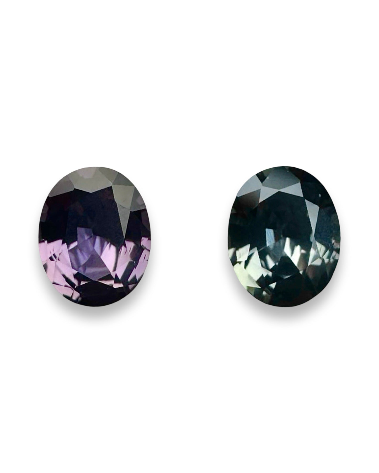 0.73 Cts Colour Change Sapphire
