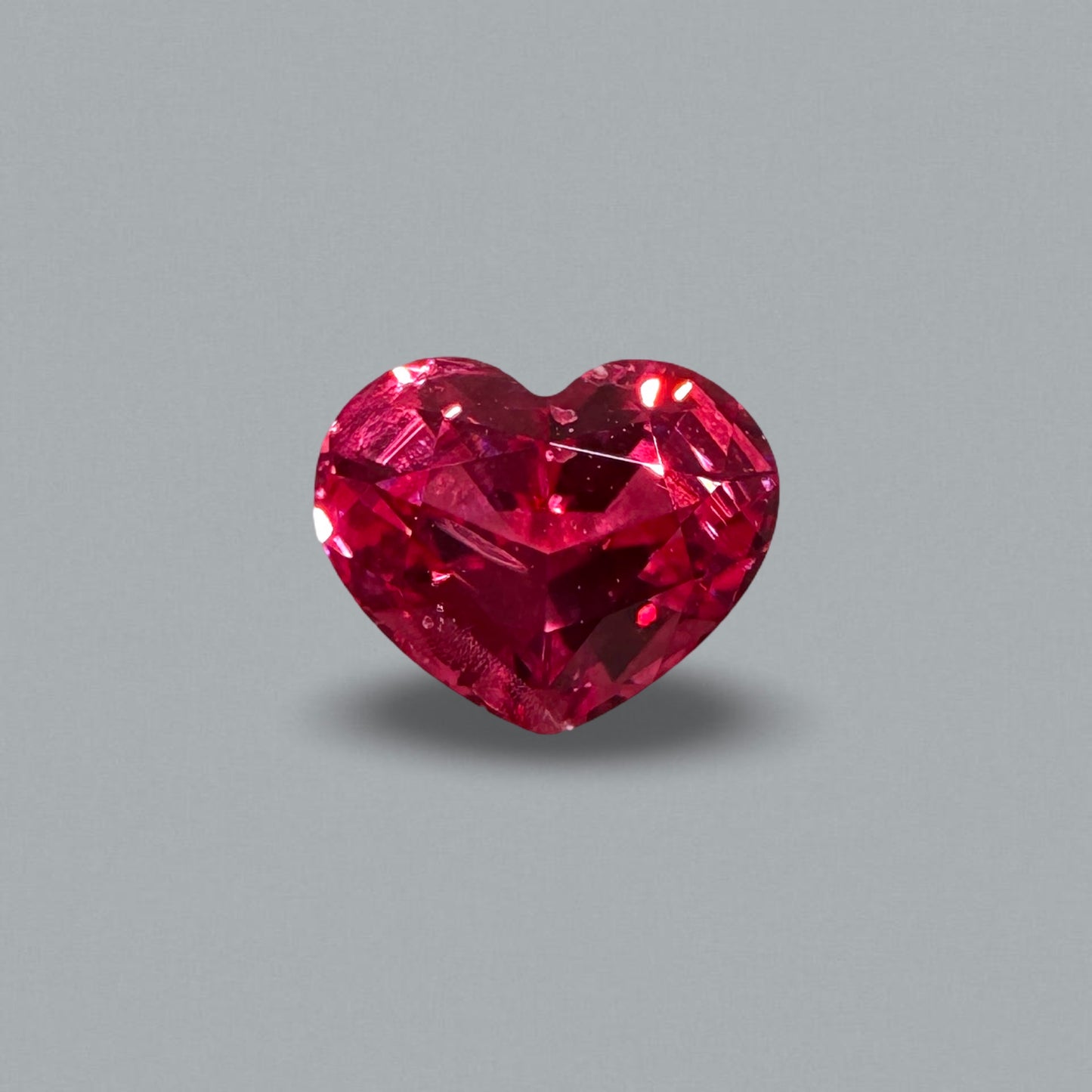 [NGI] 1.00 CTS Pinkish Red Spinel (Burma)