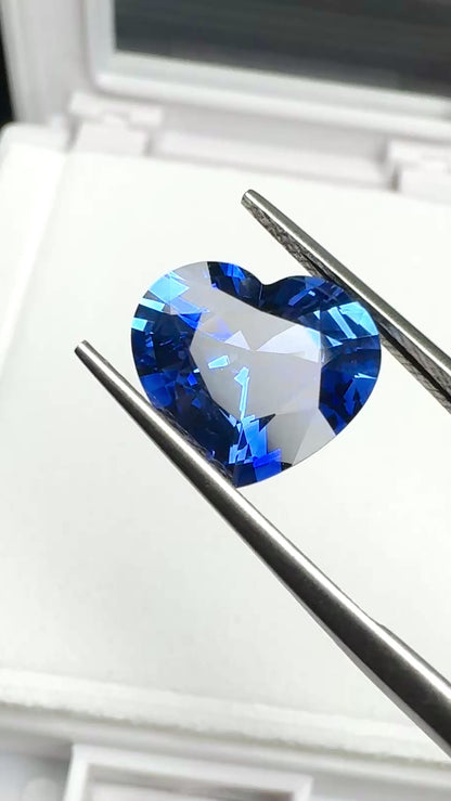 [NGI] 4.76 Cts Sri Lankan Blue Sapphire