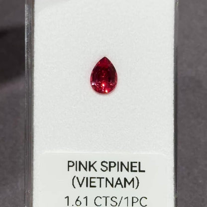 [BELLEROPHON] 1.61 CTS Vivid Orangy Pink Spinel (Vietnam)